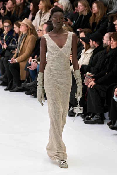 Look 4
